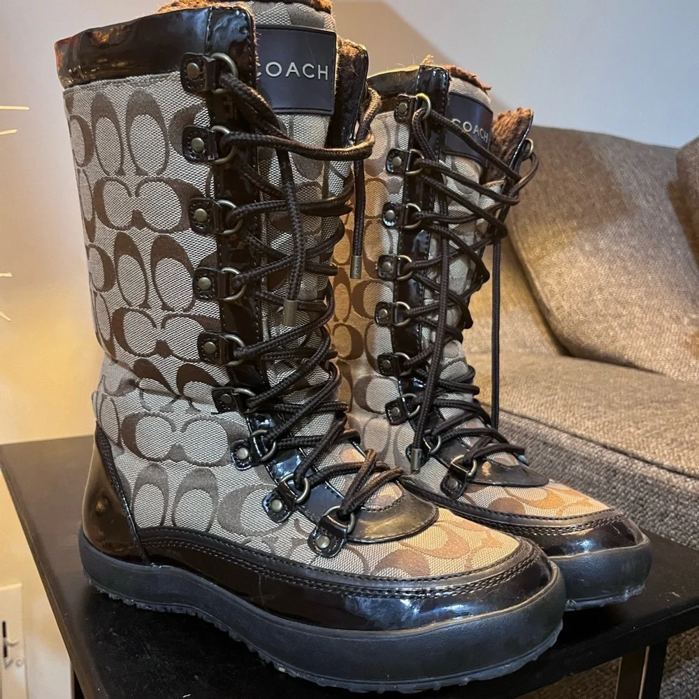 COACH PEGGY BOOTS LACE UP SNOW BOOTS MID CALF Y2K SIZE 7 - Picture 1 of 8
